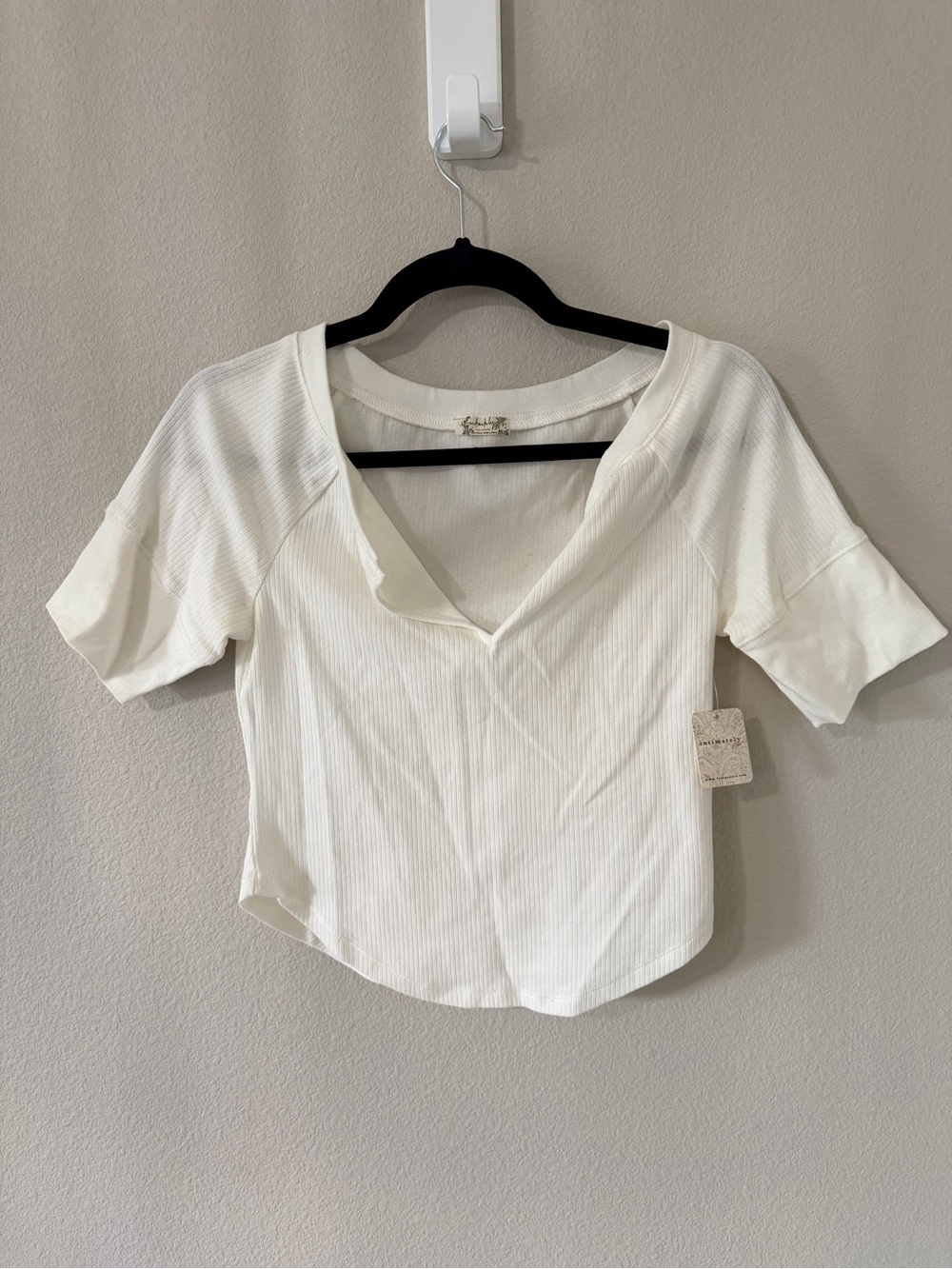 Free People Ribbed V-Neck Short Sleeve Crop Top - White - NWT